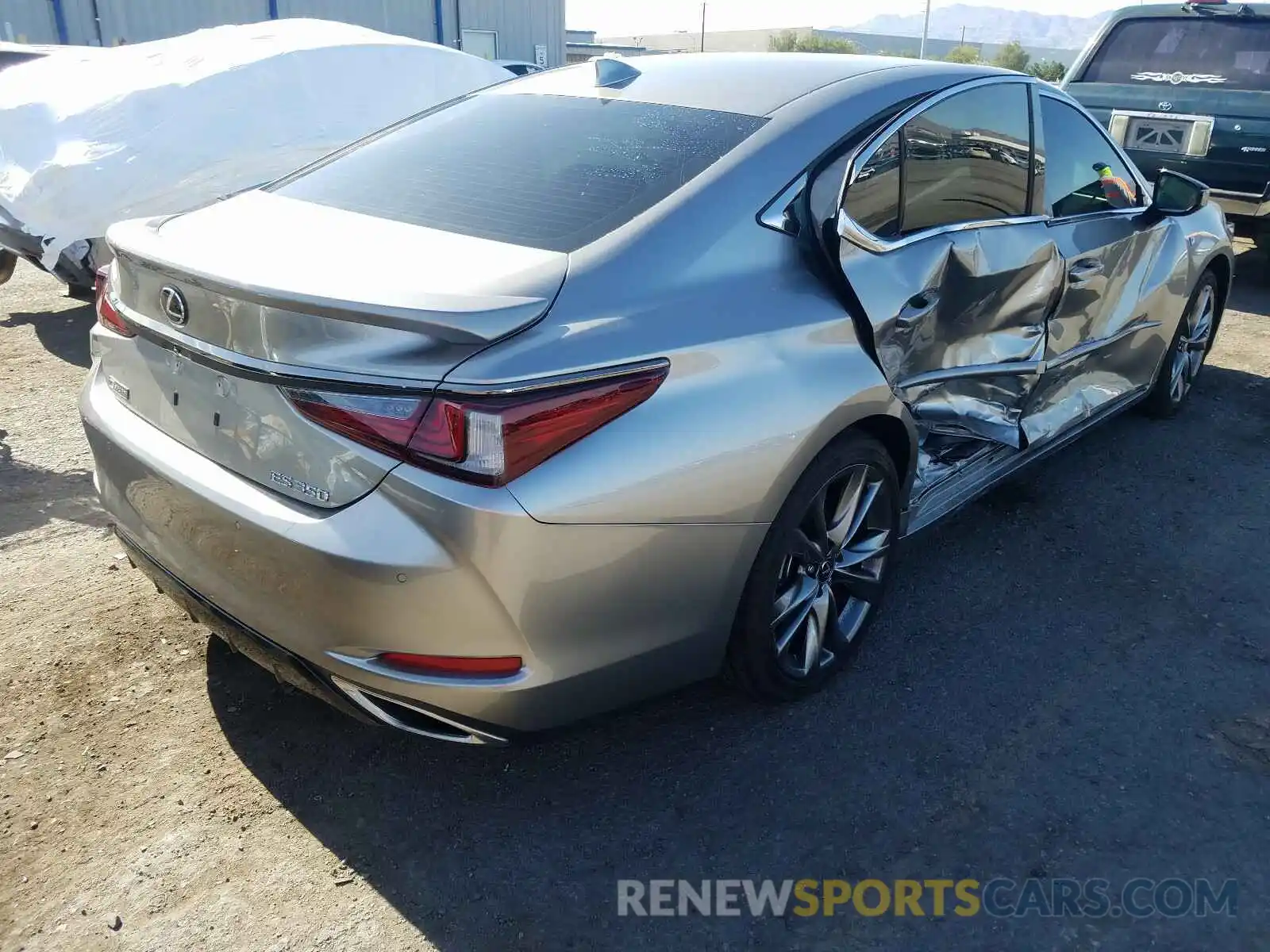 4 Photograph of a damaged car 58ABZ1B13KU023315 LEXUS ES350 2019