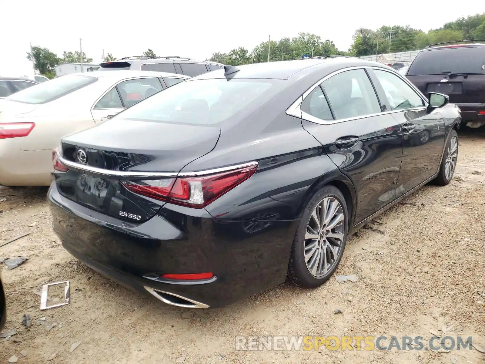 4 Photograph of a damaged car 58ABZ1B13KU025050 LEXUS ES350 2019