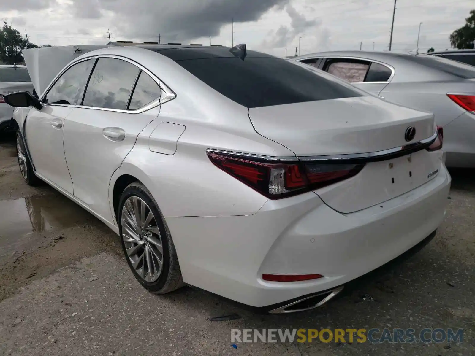 3 Photograph of a damaged car 58ABZ1B13KU025159 LEXUS ES350 2019