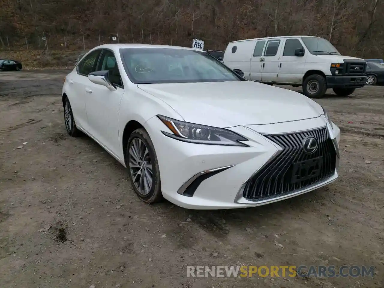 1 Photograph of a damaged car 58ABZ1B13KU025579 LEXUS ES350 2019