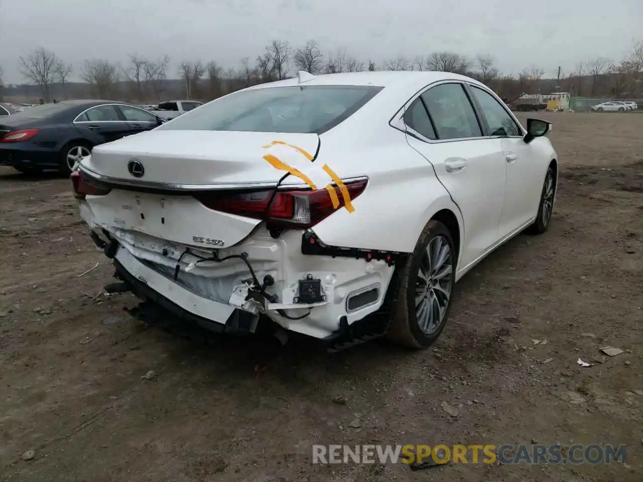 4 Фотография поврежденного автомобиля 58ABZ1B13KU025579 LEXUS ES350 2019