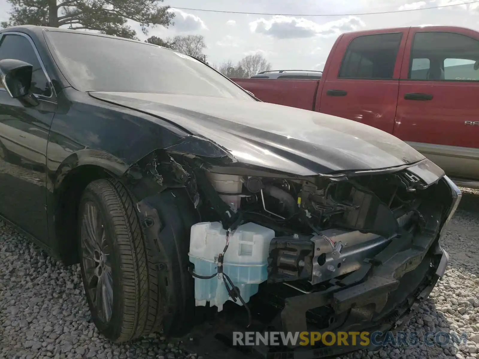 9 Photograph of a damaged car 58ABZ1B13KU032869 LEXUS ES350 2019