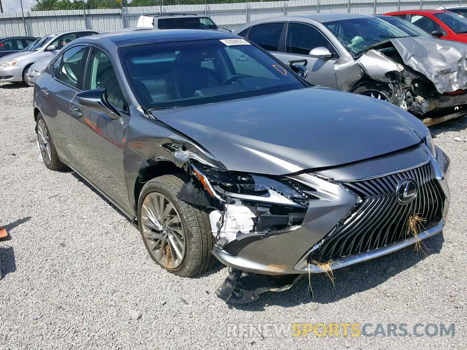 1 Photograph of a damaged car 58ABZ1B13KU033326 LEXUS ES350 2019