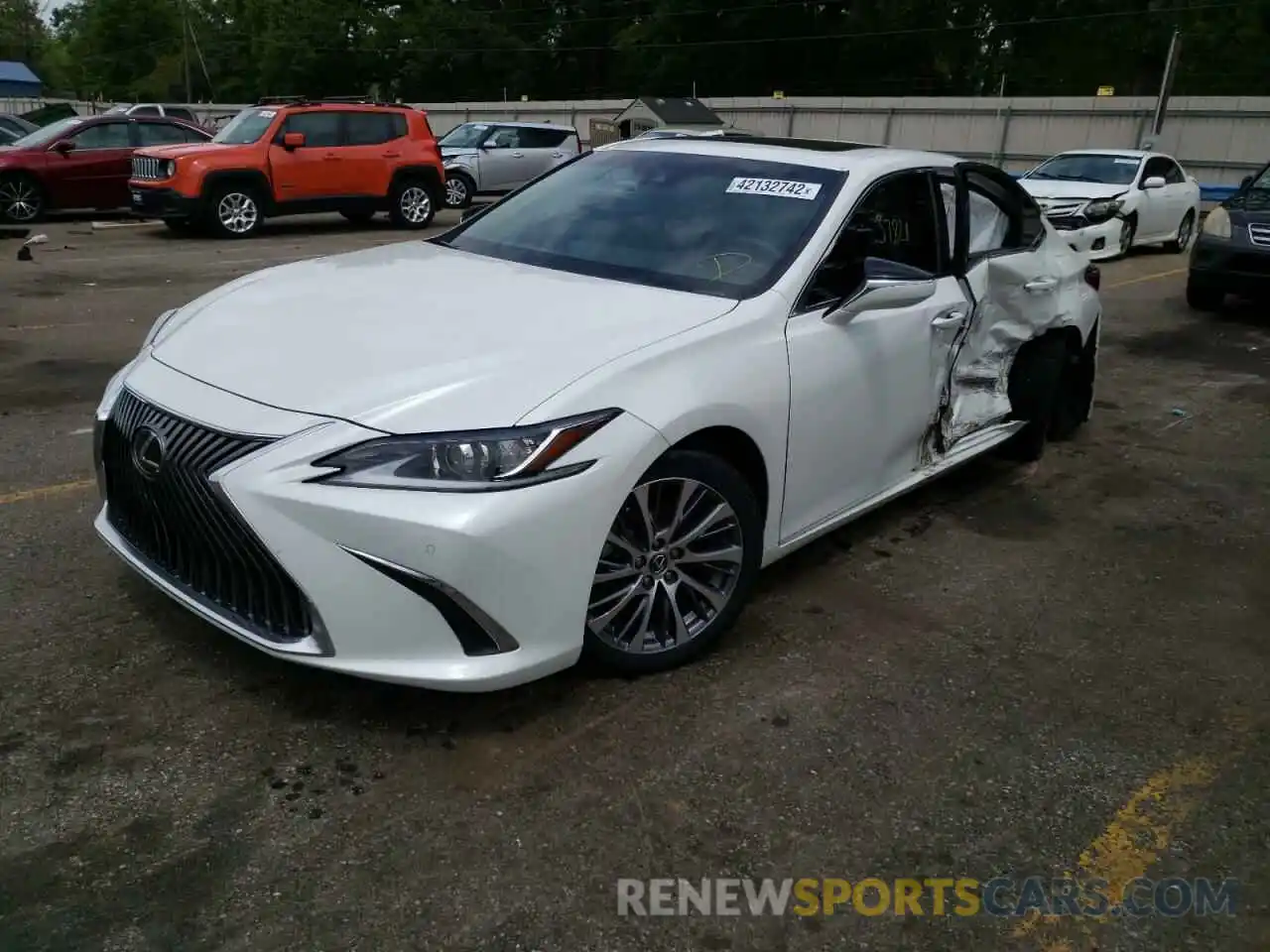 2 Photograph of a damaged car 58ABZ1B13KU033925 LEXUS ES350 2019