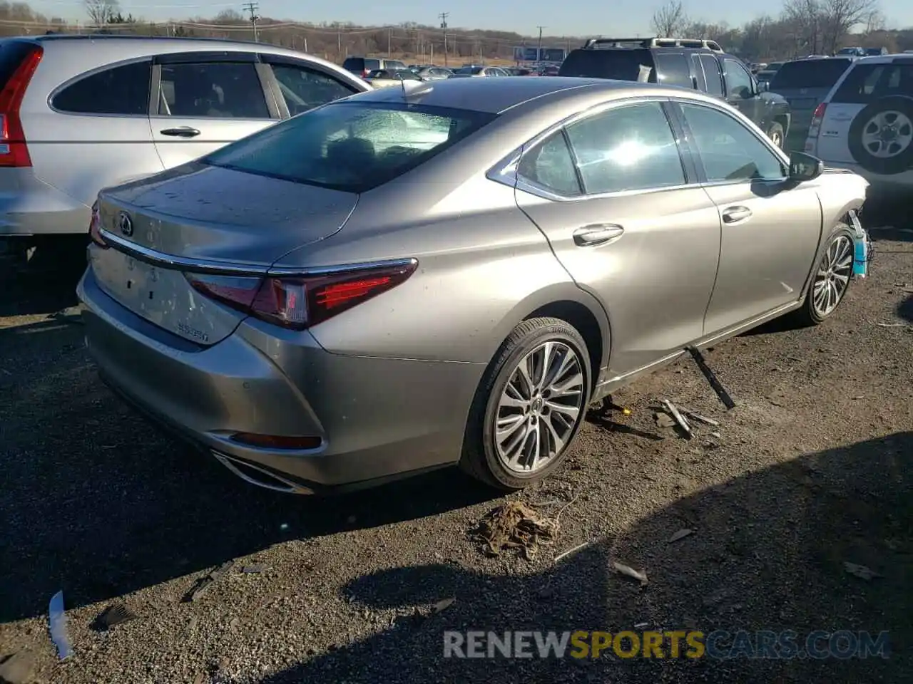 4 Photograph of a damaged car 58ABZ1B13KU036808 LEXUS ES350 2019