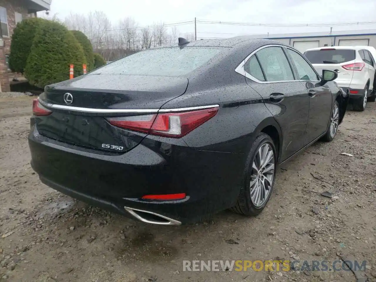 4 Photograph of a damaged car 58ABZ1B13KU039448 LEXUS ES350 2019