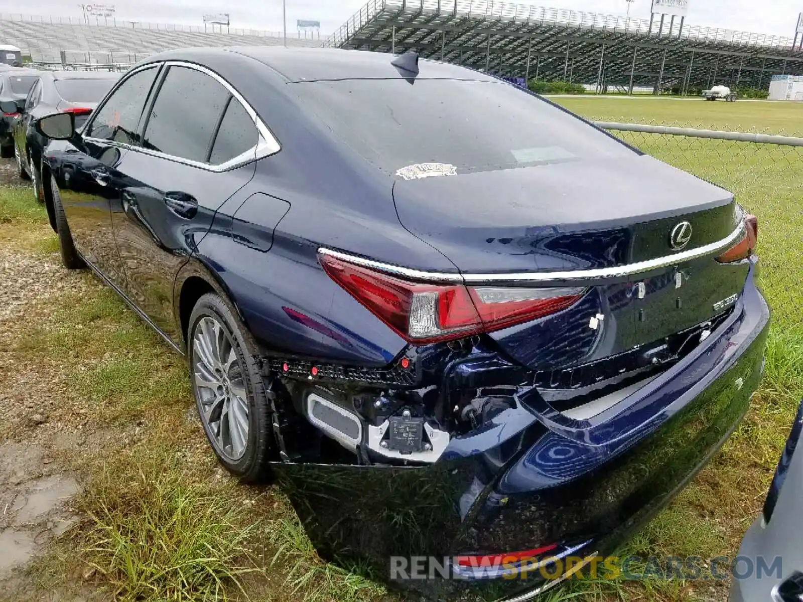 3 Photograph of a damaged car 58ABZ1B13KU041541 LEXUS ES350 2019