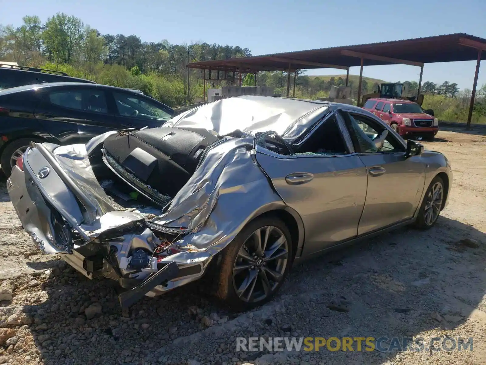 4 Photograph of a damaged car 58ABZ1B13KU043564 LEXUS ES350 2019