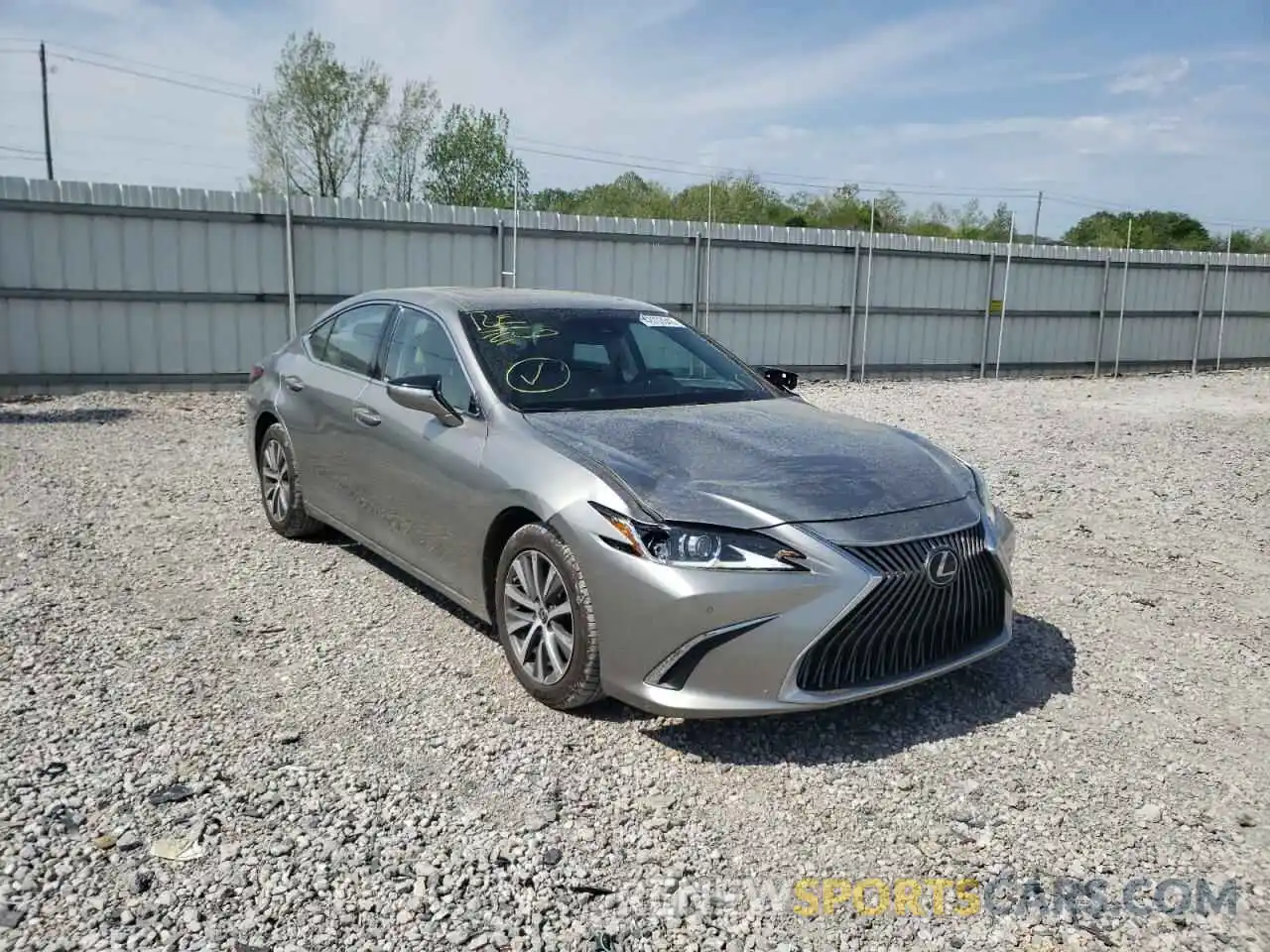 1 Photograph of a damaged car 58ABZ1B13KU048442 LEXUS ES350 2019