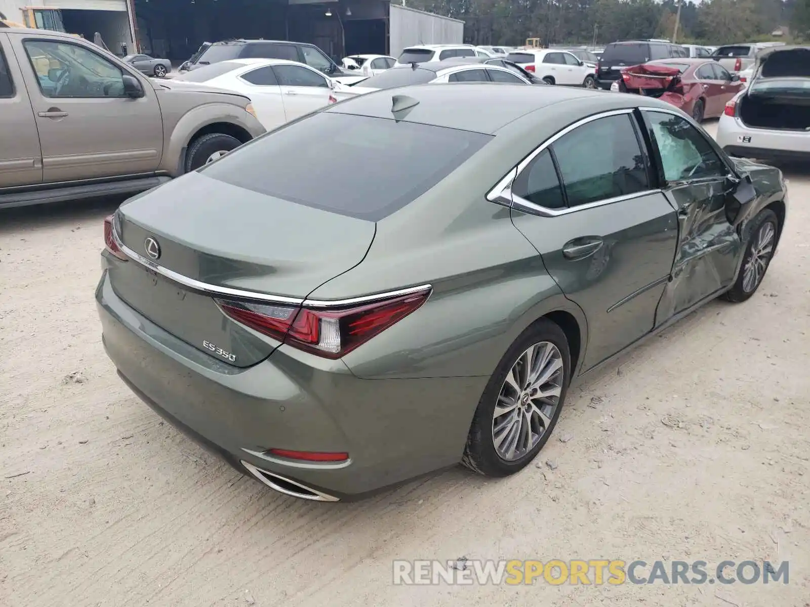 4 Photograph of a damaged car 58ABZ1B14KU012128 LEXUS ES350 2019