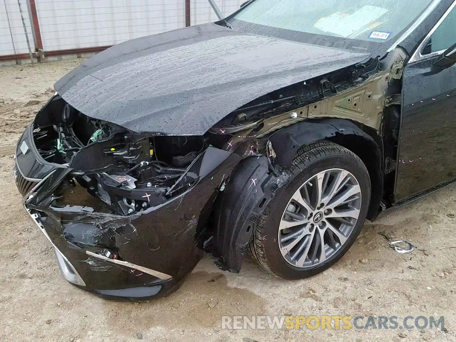 9 Photograph of a damaged car 58ABZ1B14KU018771 LEXUS ES350 2019