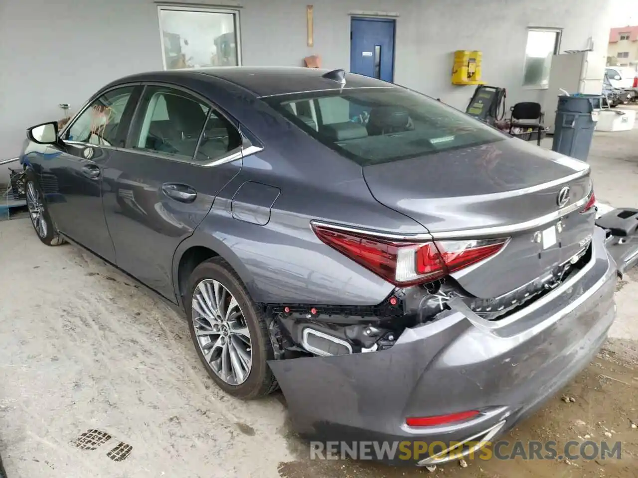 3 Photograph of a damaged car 58ABZ1B14KU024280 LEXUS ES350 2019