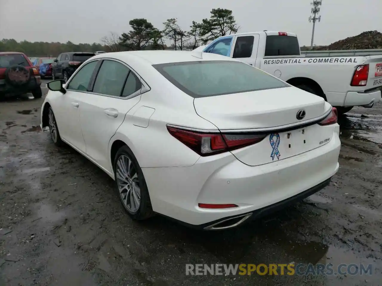 3 Photograph of a damaged car 58ABZ1B14KU028684 LEXUS ES350 2019