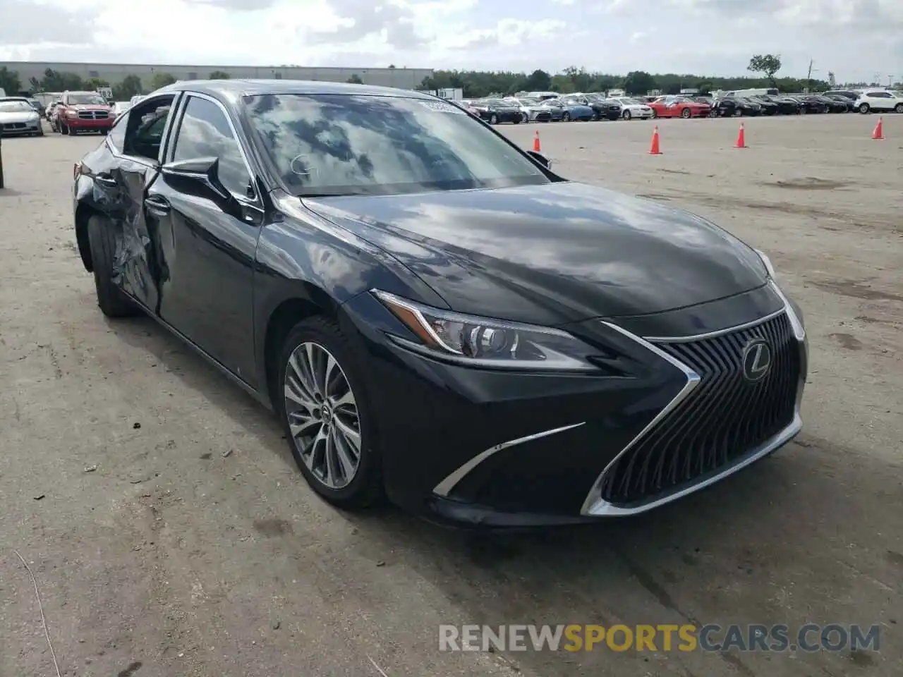 1 Photograph of a damaged car 58ABZ1B14KU031763 LEXUS ES350 2019