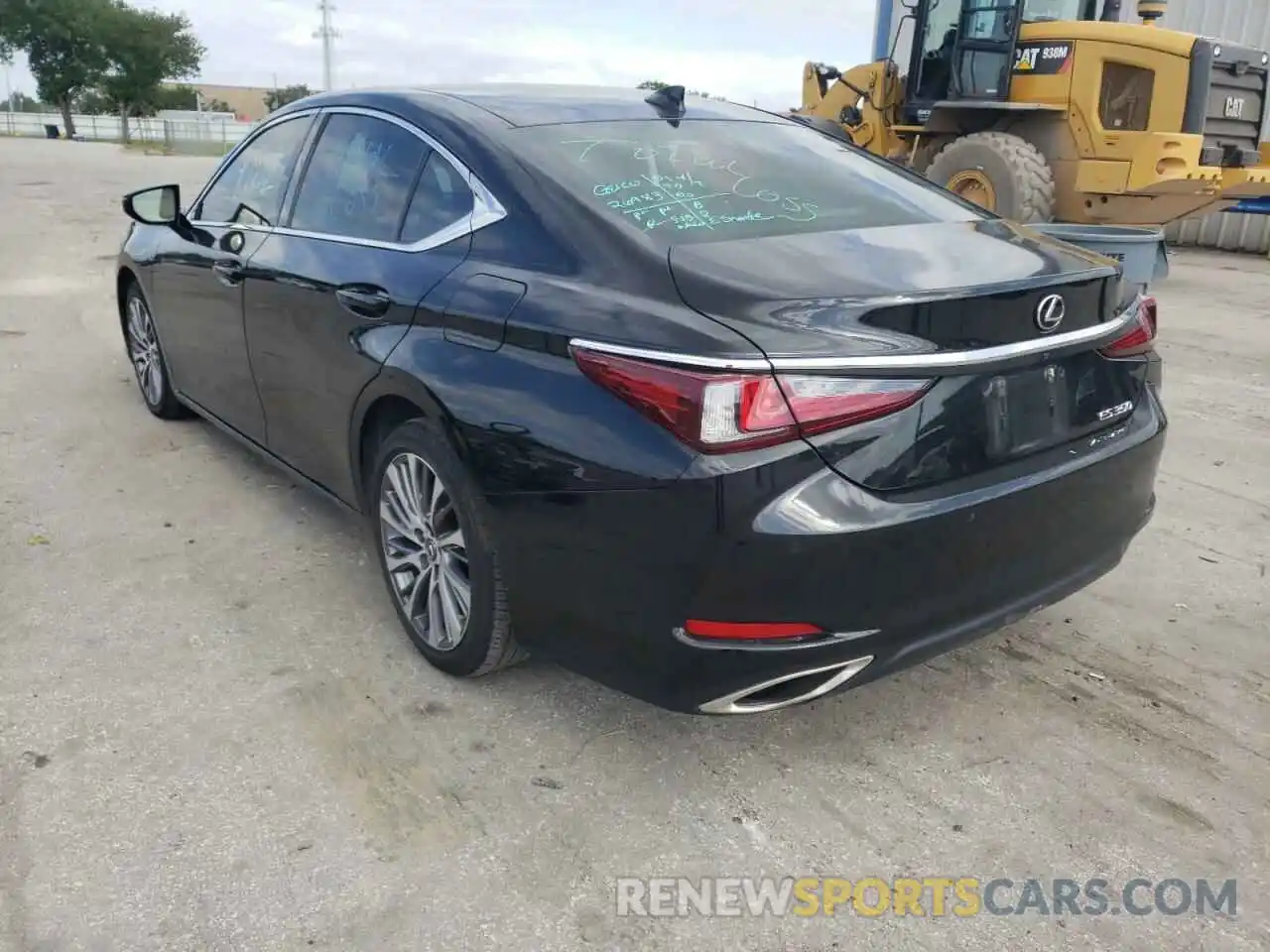 3 Photograph of a damaged car 58ABZ1B14KU031763 LEXUS ES350 2019