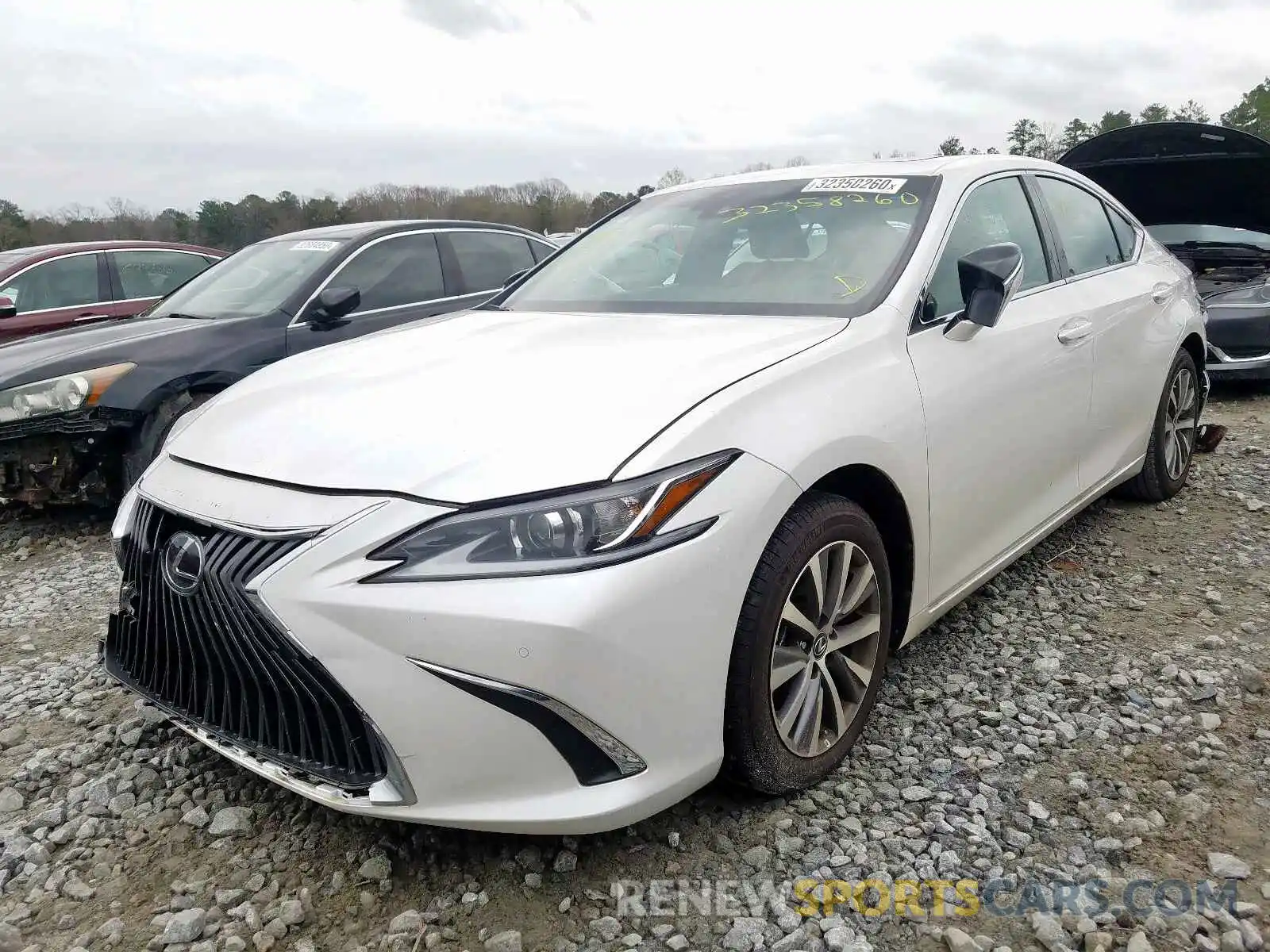 2 Photograph of a damaged car 58ABZ1B14KU033139 LEXUS ES350 2019