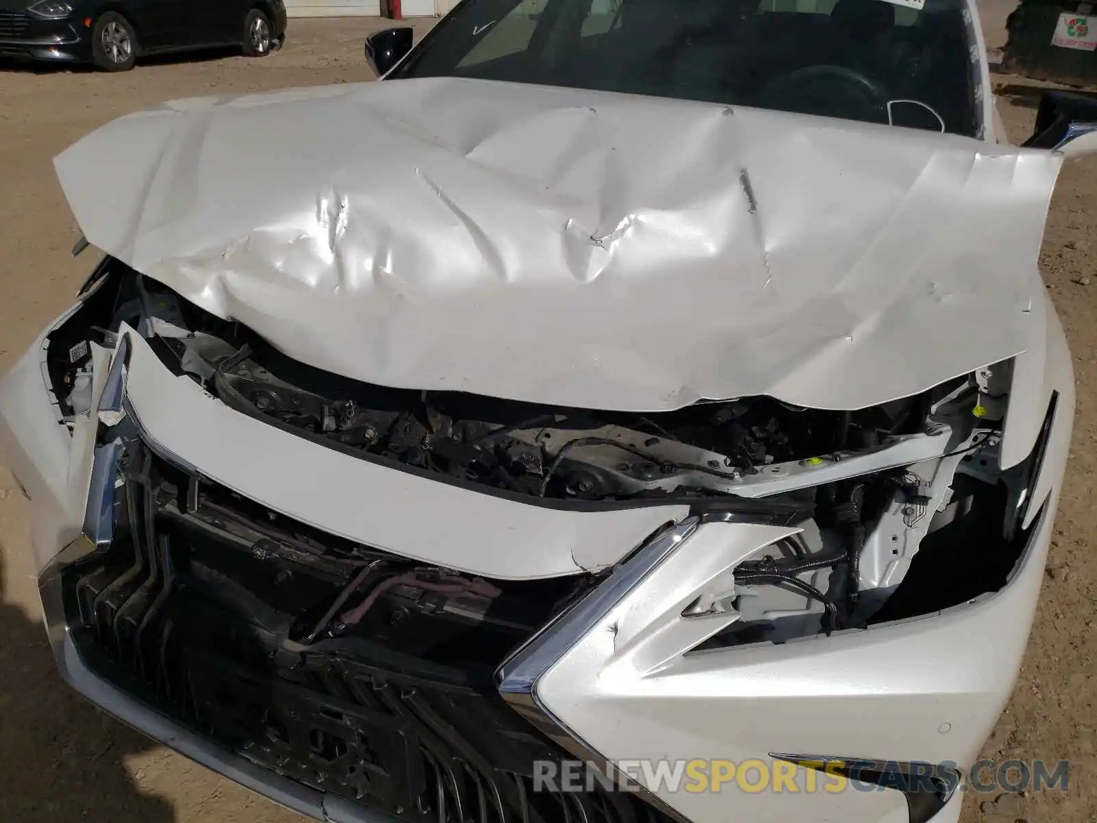 9 Photograph of a damaged car 58ABZ1B14KU036736 LEXUS ES350 2019