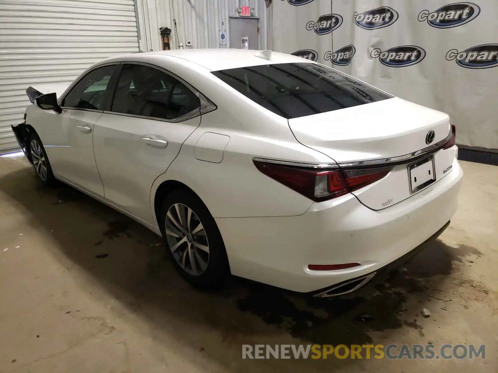 3 Photograph of a damaged car 58ABZ1B14KU041029 LEXUS ES350 2019