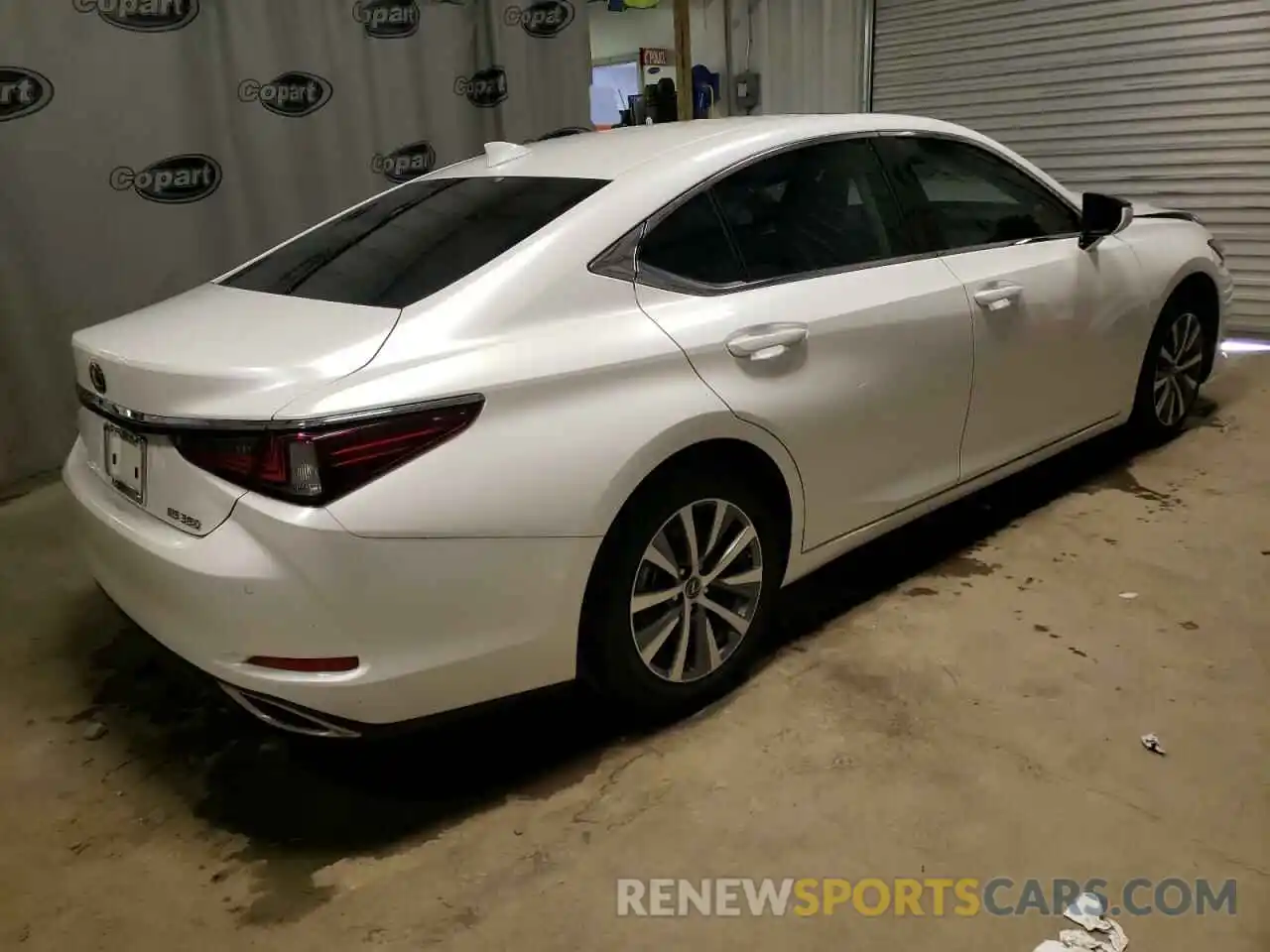 4 Photograph of a damaged car 58ABZ1B14KU041029 LEXUS ES350 2019