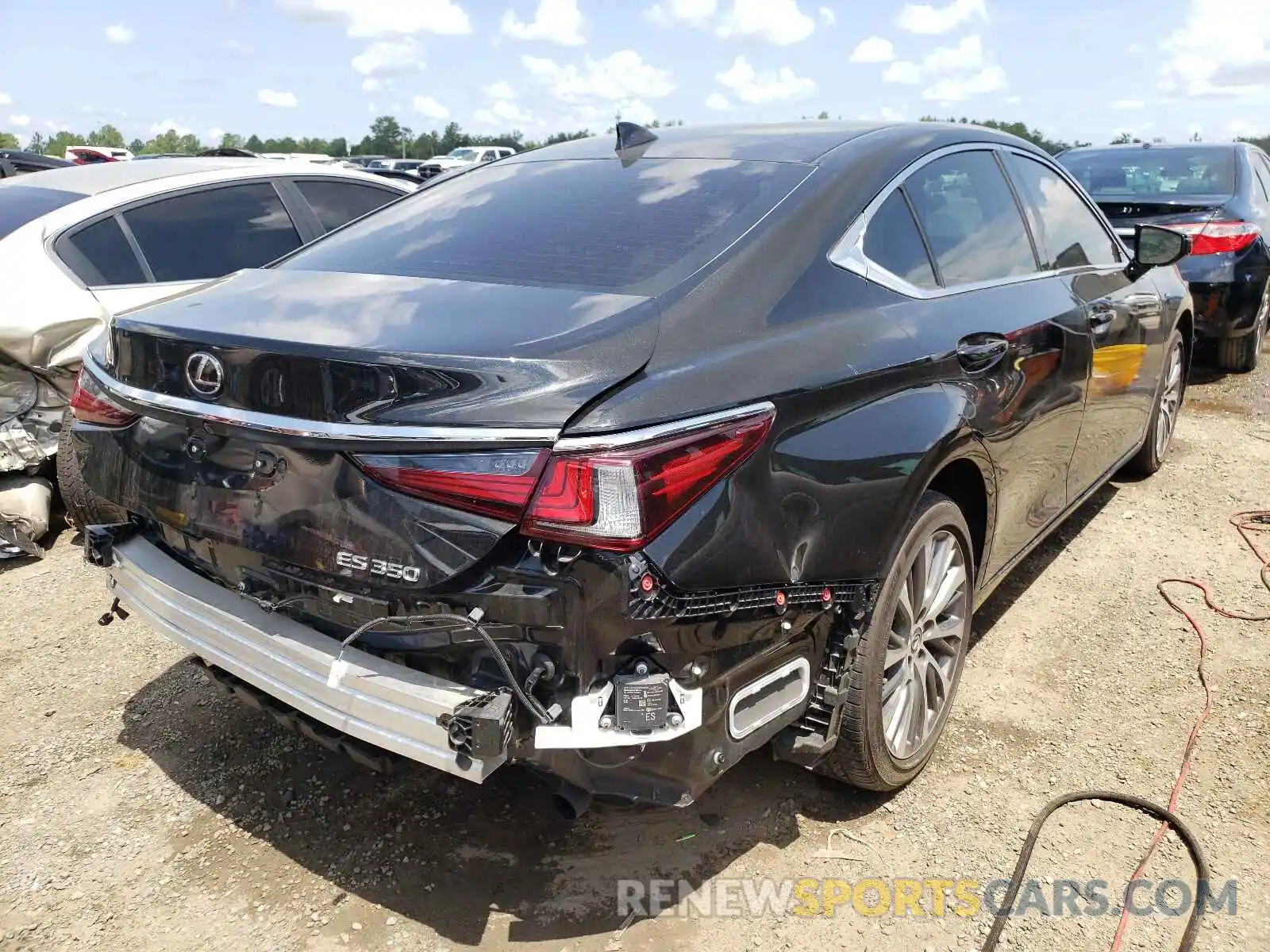 4 Photograph of a damaged car 58ABZ1B14KU043508 LEXUS ES350 2019