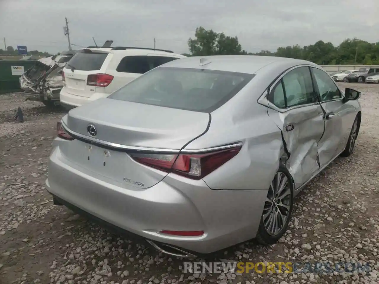 4 Photograph of a damaged car 58ABZ1B14KU044156 LEXUS ES350 2019