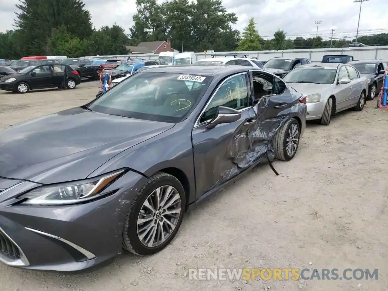 9 Photograph of a damaged car 58ABZ1B14KU047218 LEXUS ES350 2019