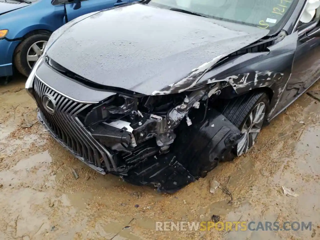 9 Photograph of a damaged car 58ABZ1B14KU048384 LEXUS ES350 2019