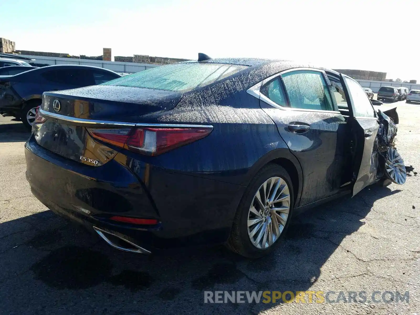 4 Photograph of a damaged car 58ABZ1B14KU049406 LEXUS ES350 2019