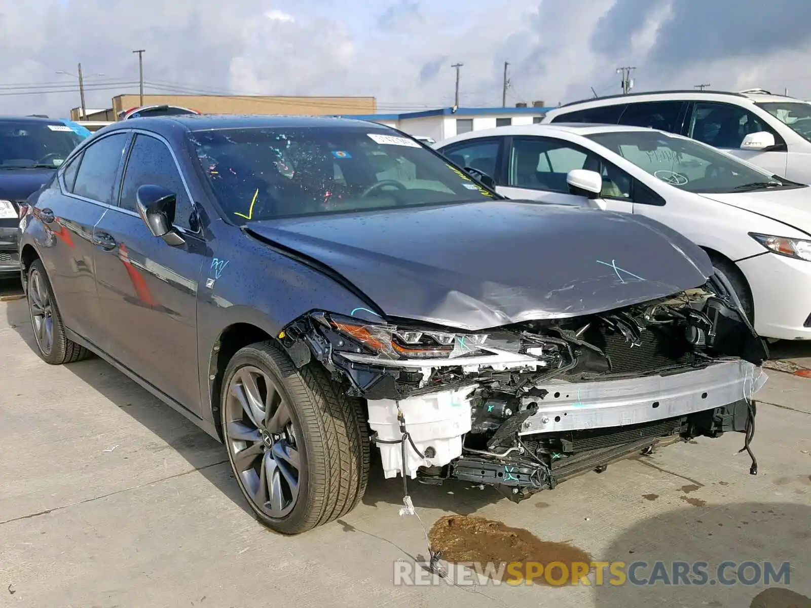 1 Photograph of a damaged car 58ABZ1B15KU002529 LEXUS ES350 2019