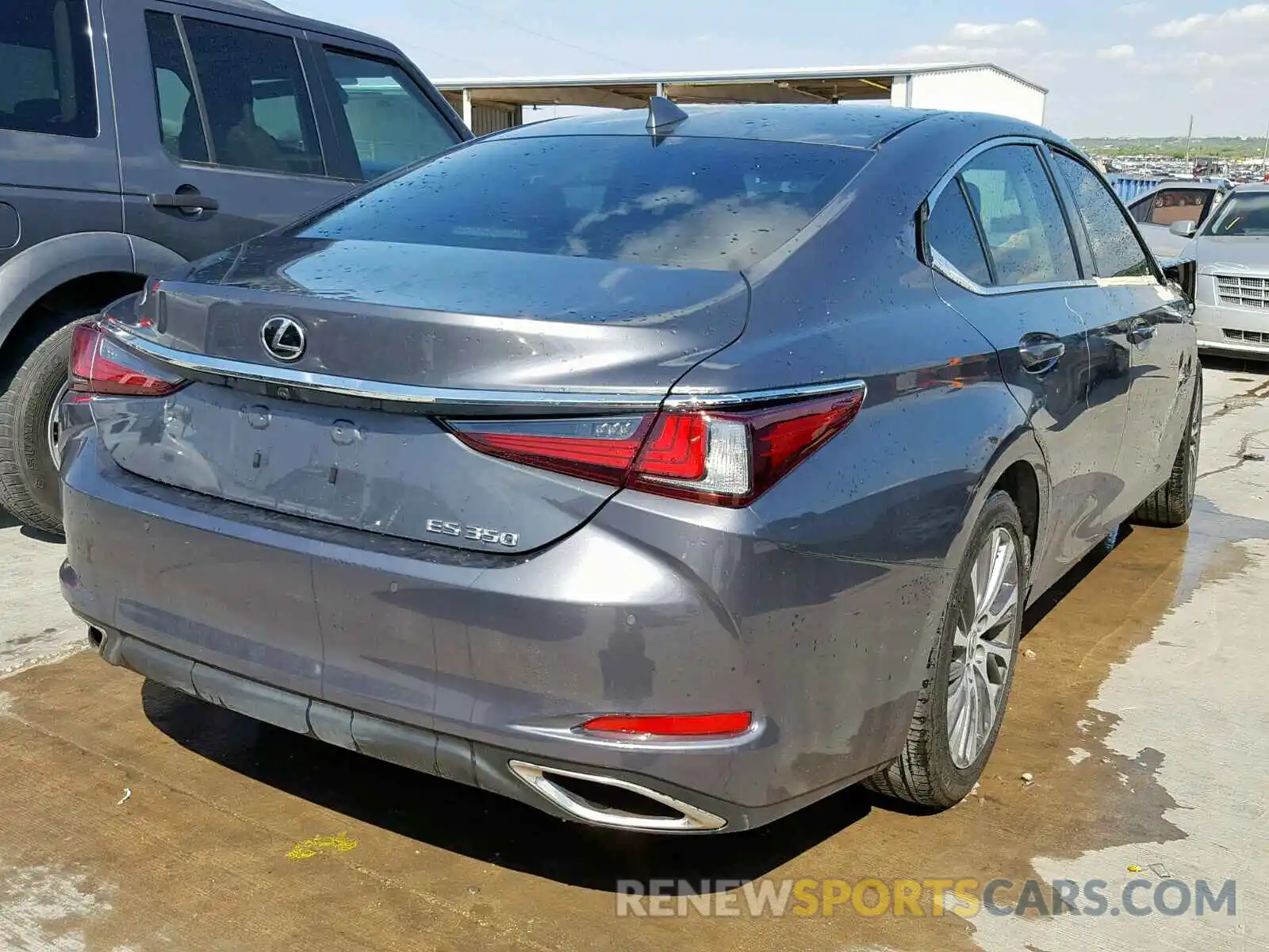 4 Photograph of a damaged car 58ABZ1B15KU006001 LEXUS ES350 2019