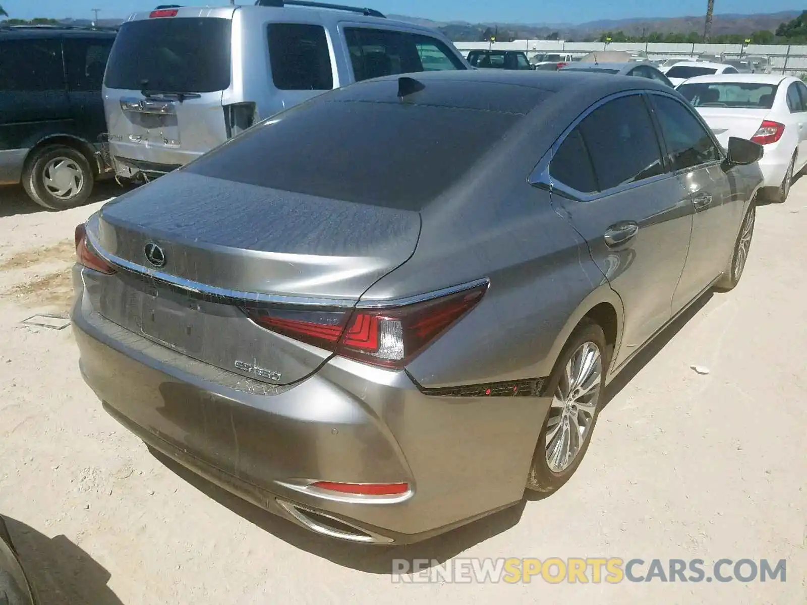 4 Photograph of a damaged car 58ABZ1B15KU013871 LEXUS ES350 2019