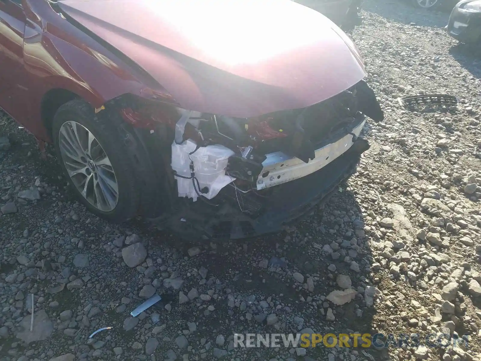 9 Photograph of a damaged car 58ABZ1B15KU023042 LEXUS ES350 2019