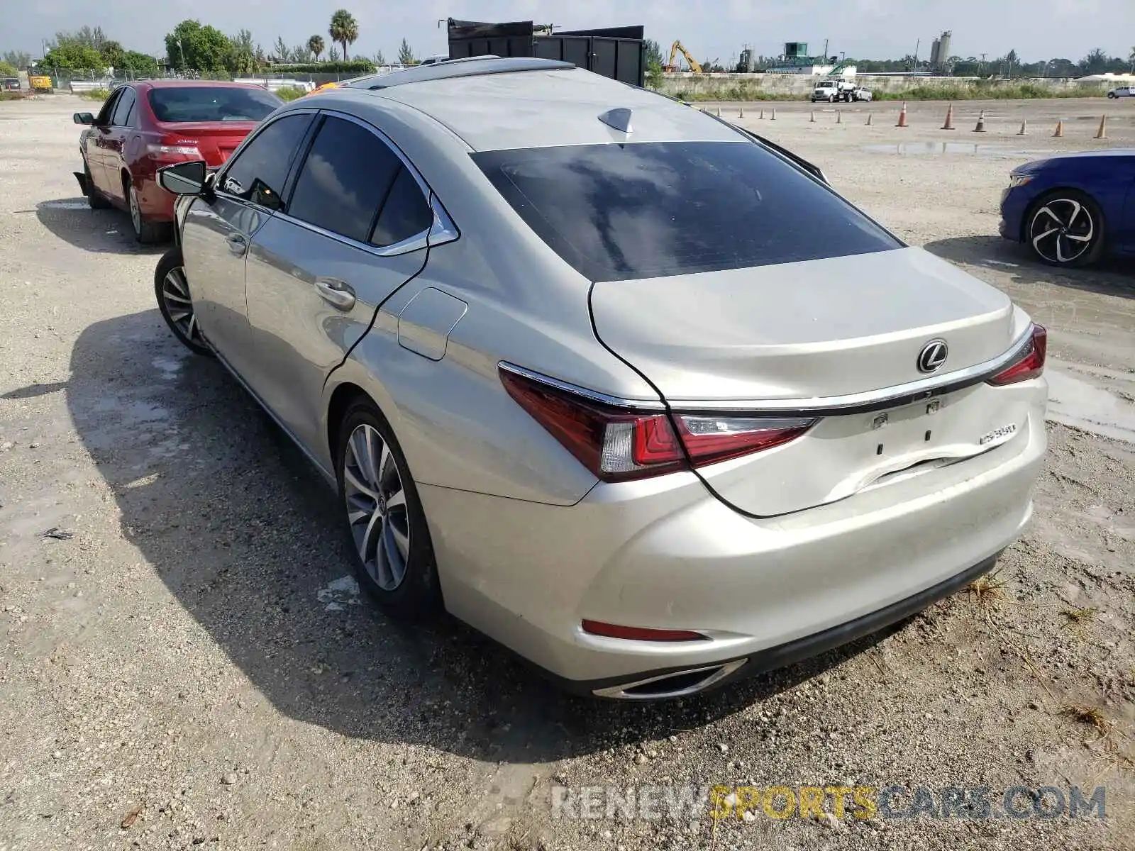 3 Photograph of a damaged car 58ABZ1B15KU023140 LEXUS ES350 2019