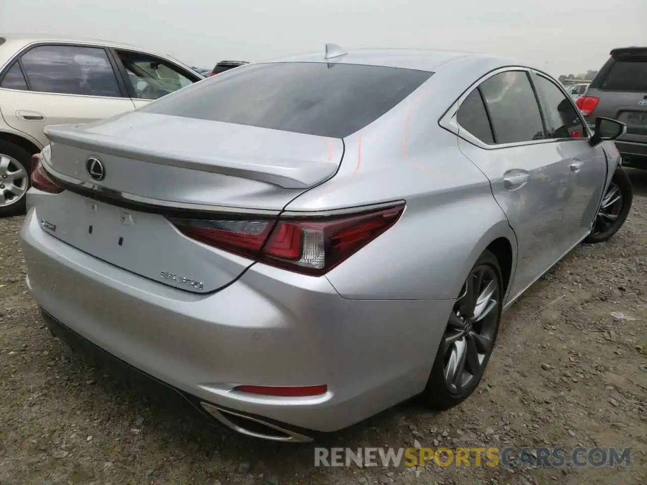 4 Photograph of a damaged car 58ABZ1B15KU023588 LEXUS ES350 2019