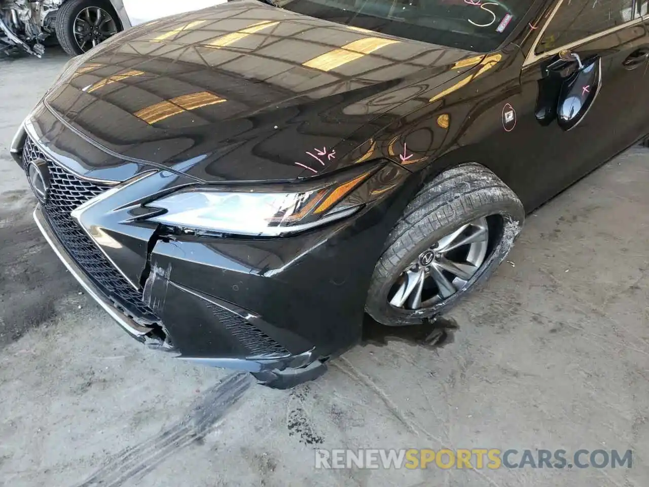 9 Photograph of a damaged car 58ABZ1B15KU025129 LEXUS ES350 2019