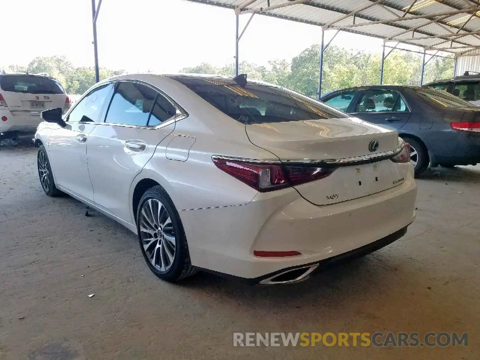 3 Photograph of a damaged car 58ABZ1B15KU027348 LEXUS ES350 2019