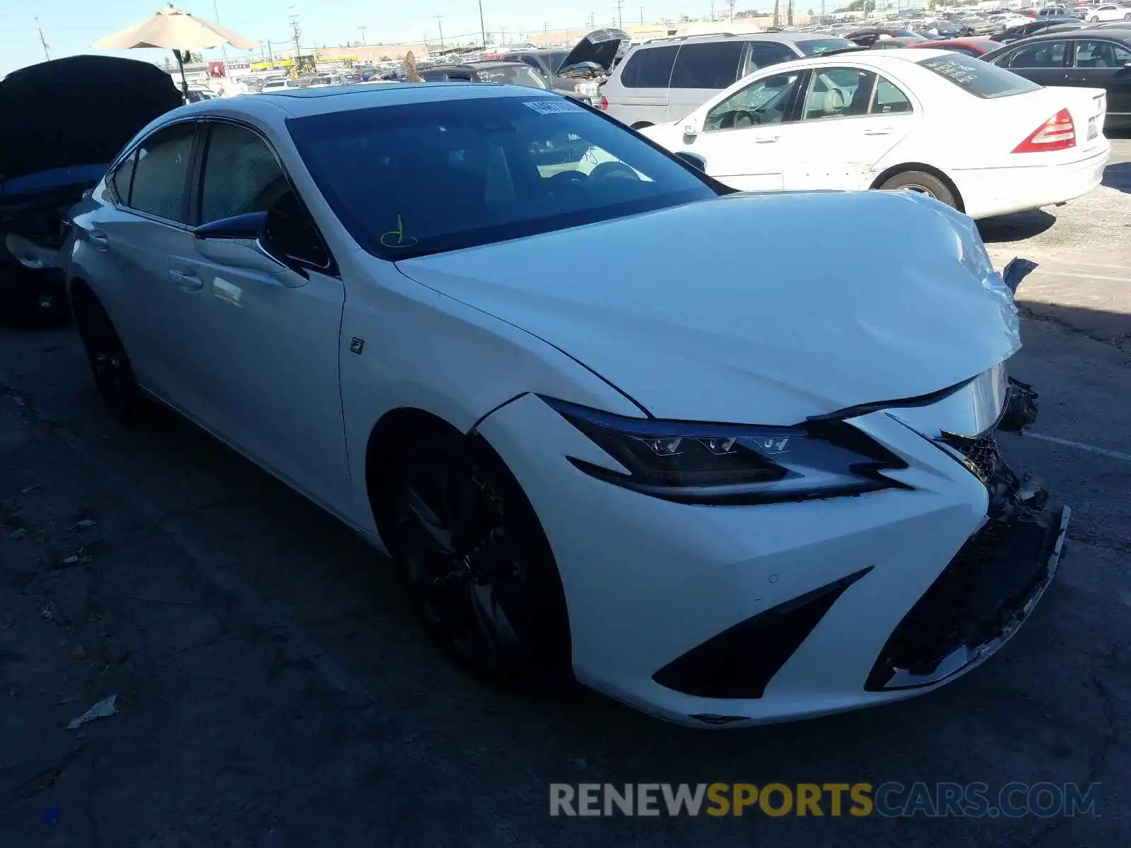 1 Photograph of a damaged car 58ABZ1B15KU031299 LEXUS ES350 2019