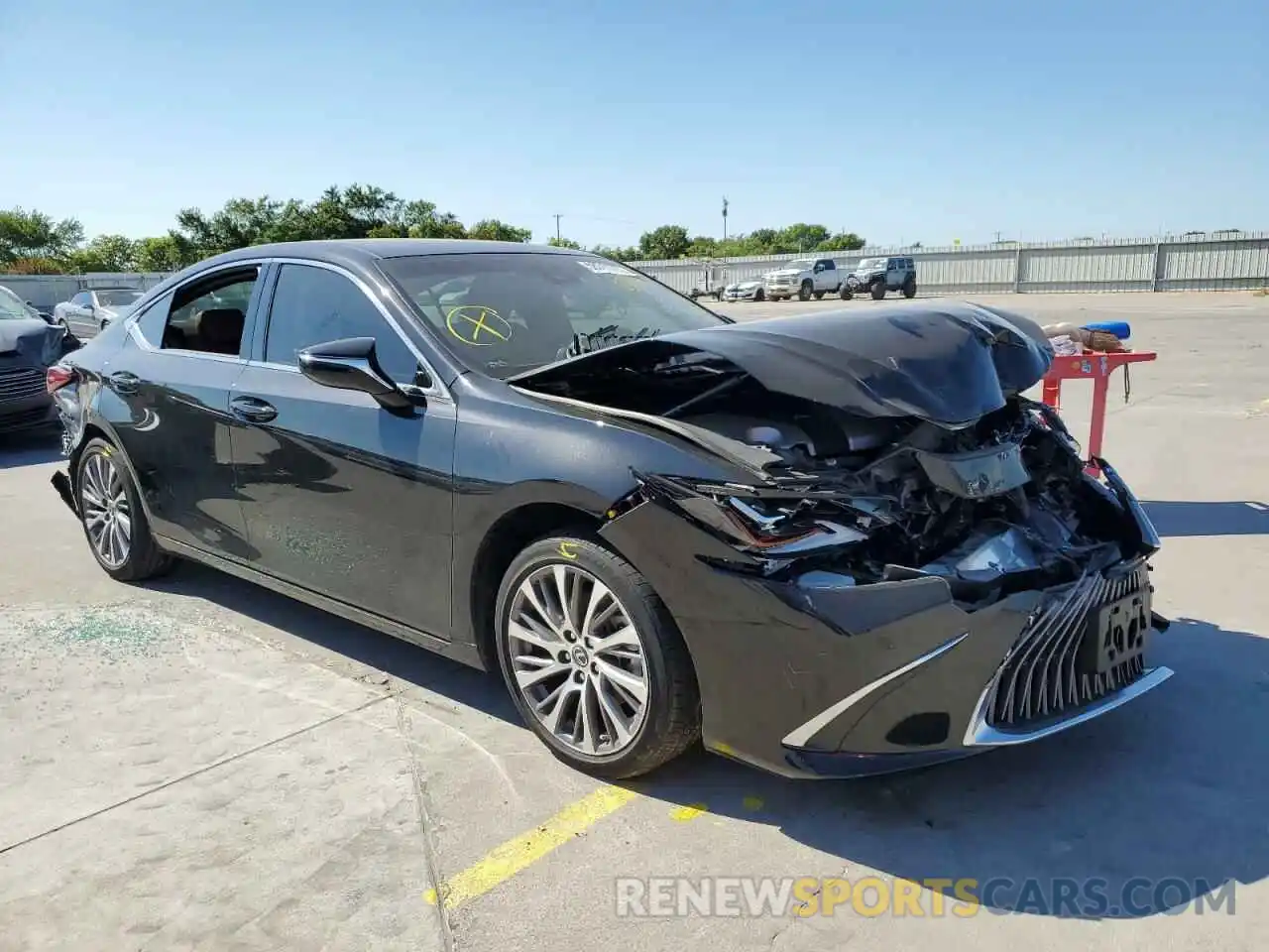 1 Photograph of a damaged car 58ABZ1B15KU031478 LEXUS ES350 2019