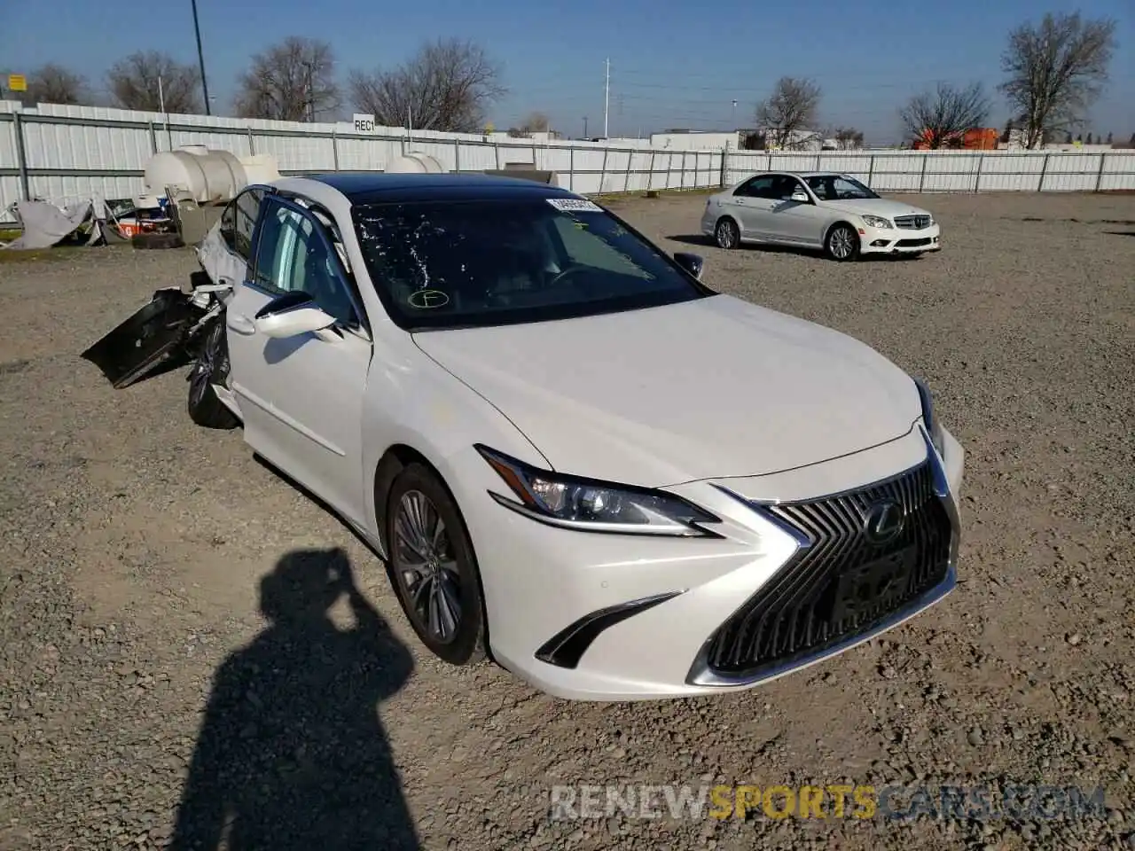 1 Photograph of a damaged car 58ABZ1B15KU033425 LEXUS ES350 2019