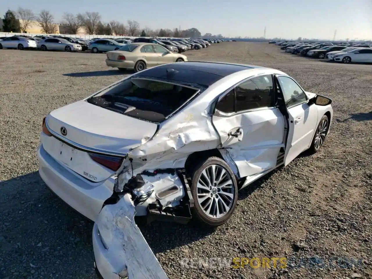 4 Photograph of a damaged car 58ABZ1B15KU033425 LEXUS ES350 2019