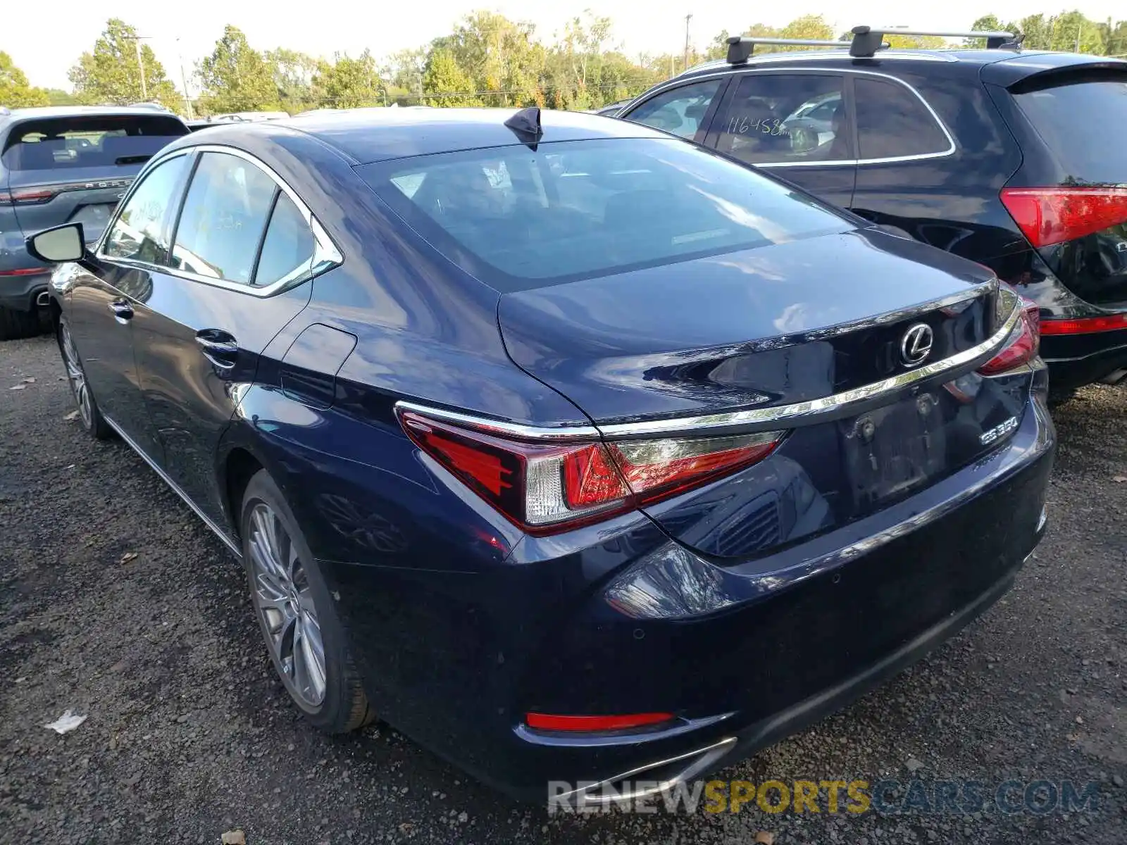 3 Photograph of a damaged car 58ABZ1B15KU036695 LEXUS ES350 2019