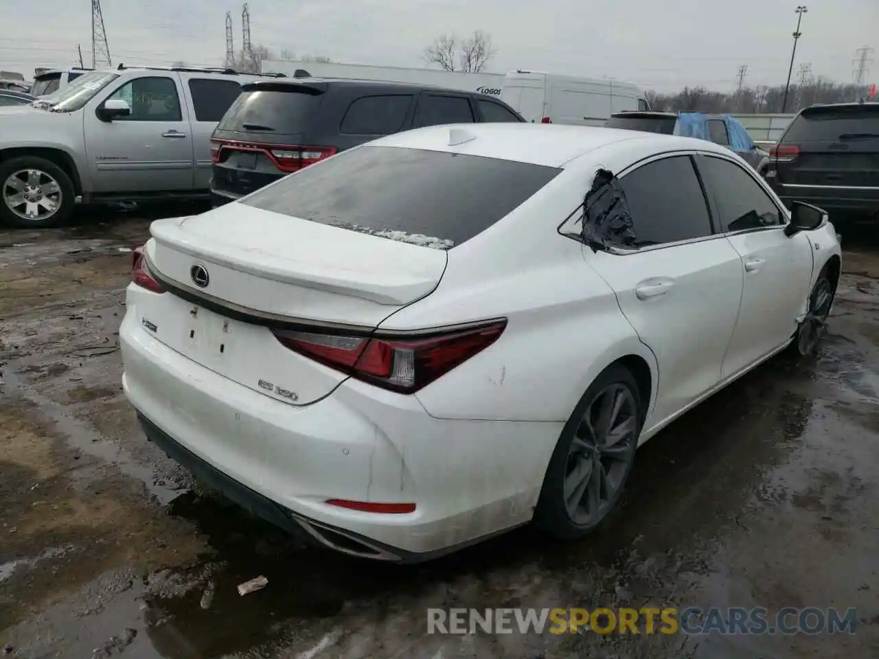 4 Photograph of a damaged car 58ABZ1B15KU037670 LEXUS ES350 2019