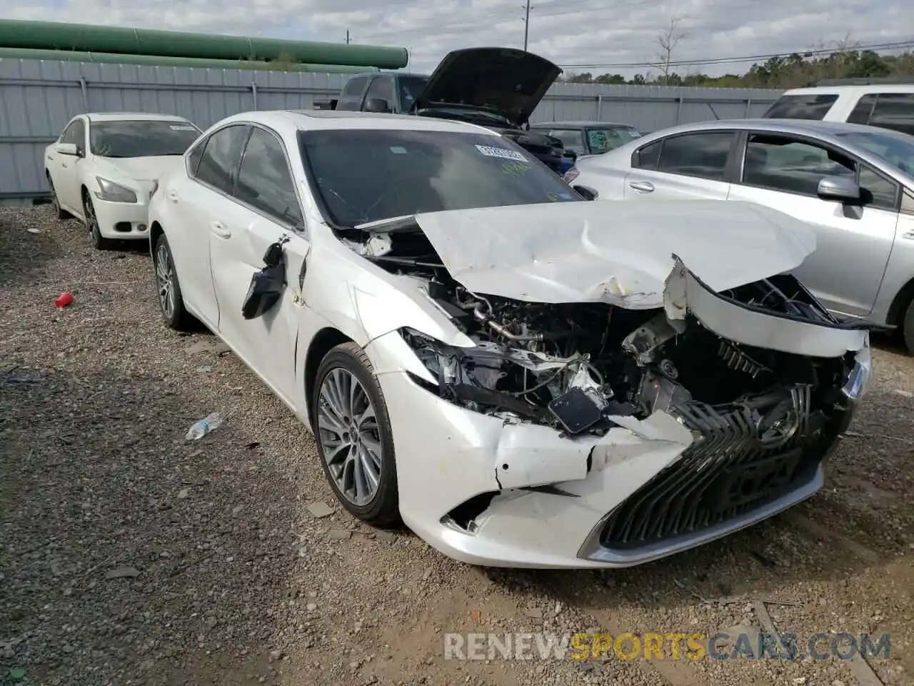 1 Photograph of a damaged car 58ABZ1B15KU039466 LEXUS ES350 2019