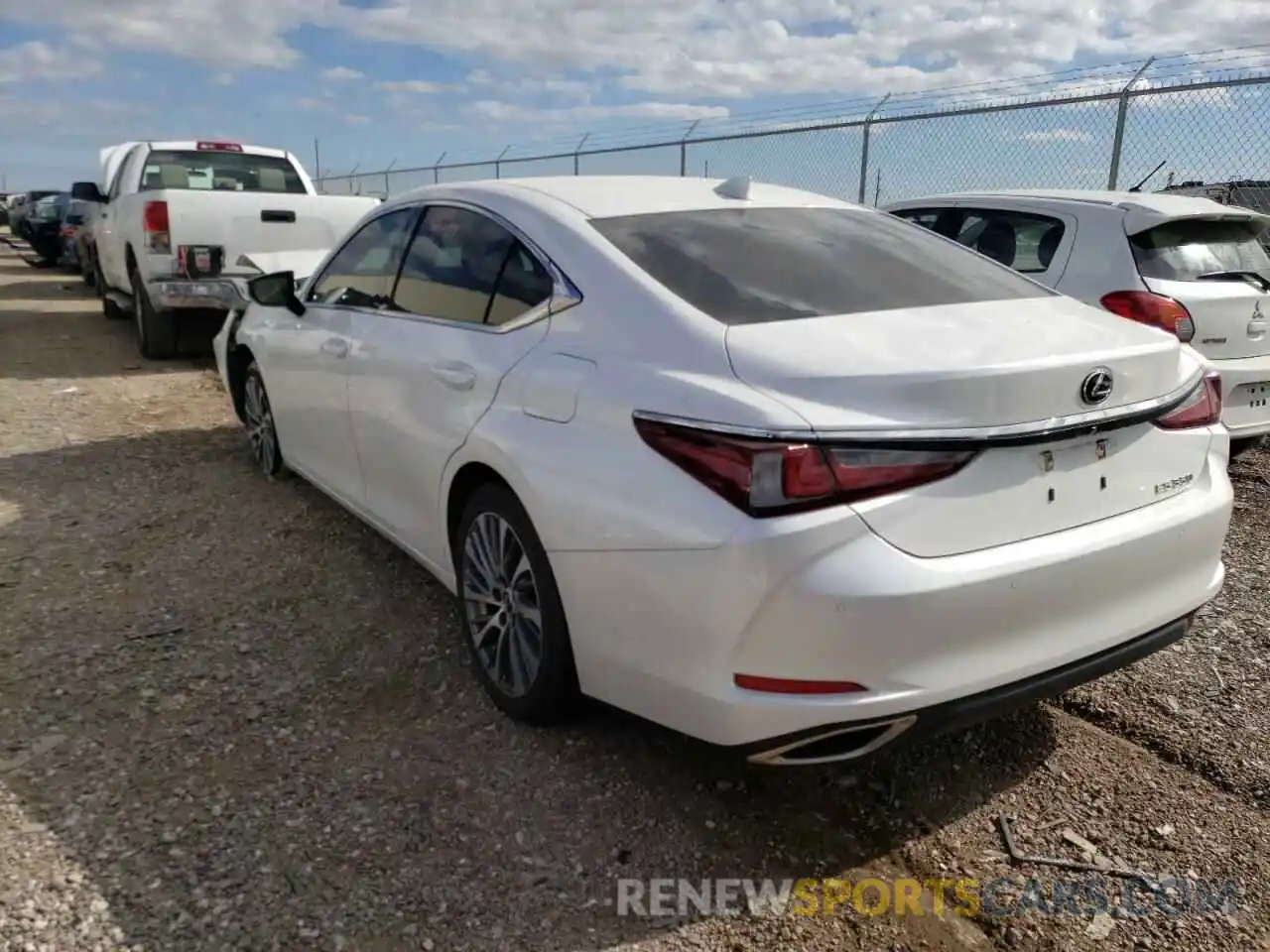 3 Photograph of a damaged car 58ABZ1B15KU039466 LEXUS ES350 2019