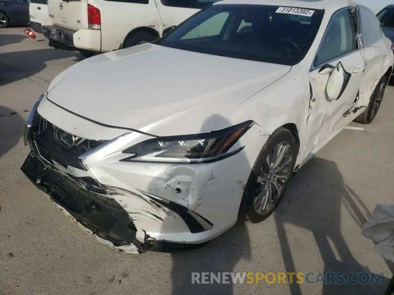 9 Photograph of a damaged car 58ABZ1B15KU043288 LEXUS ES350 2019