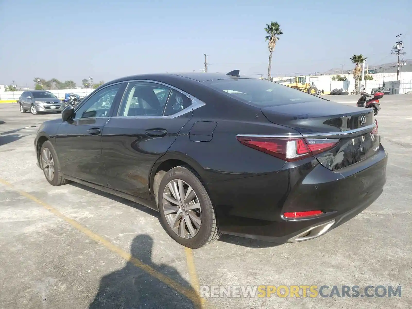 3 Photograph of a damaged car 58ABZ1B15KU043565 LEXUS ES350 2019