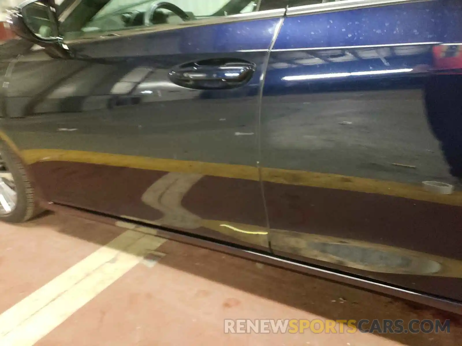 9 Photograph of a damaged car 58ABZ1B15KU043839 LEXUS ES350 2019