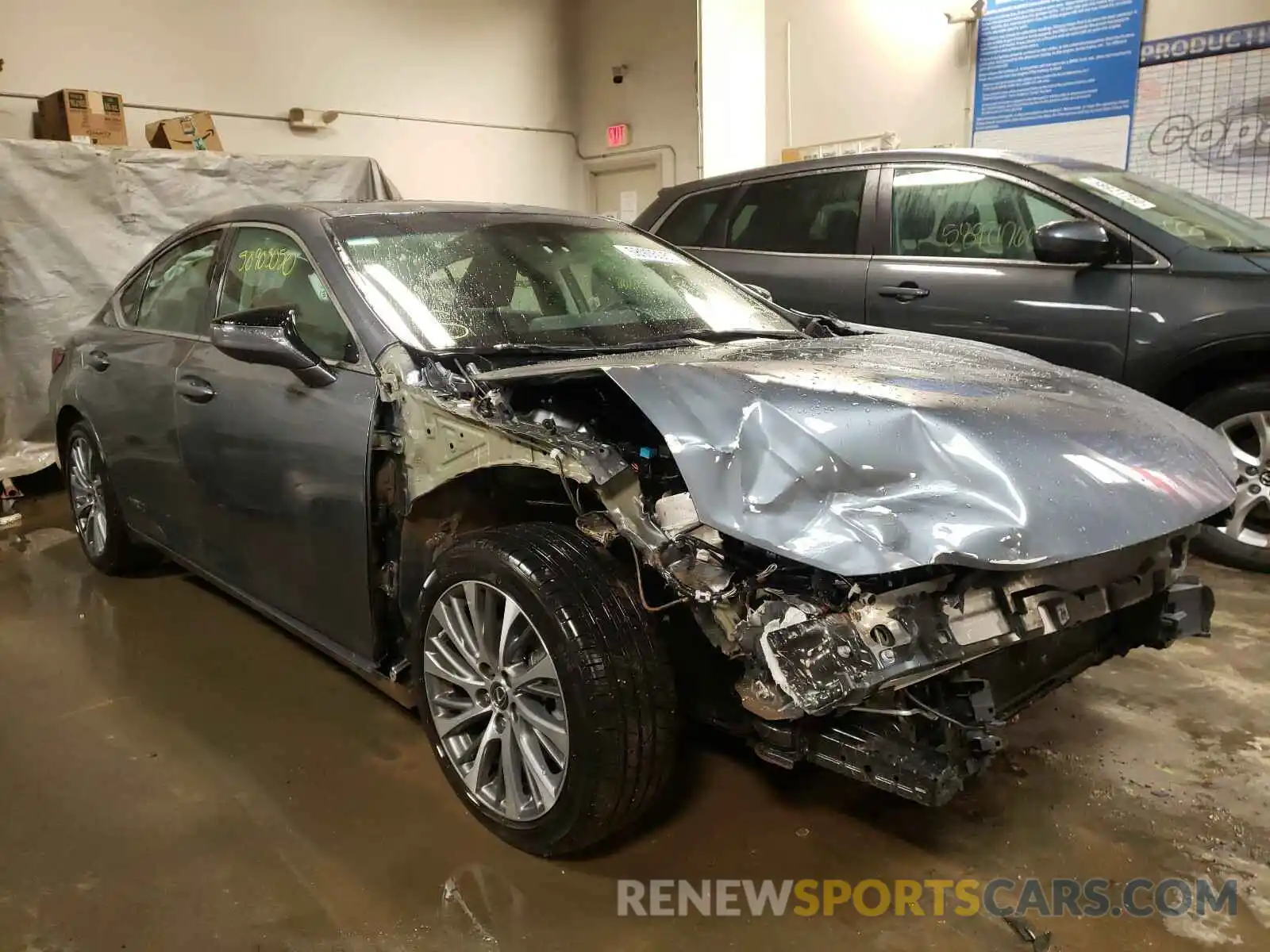 1 Photograph of a damaged car 58ABZ1B15KU046854 LEXUS ES350 2019