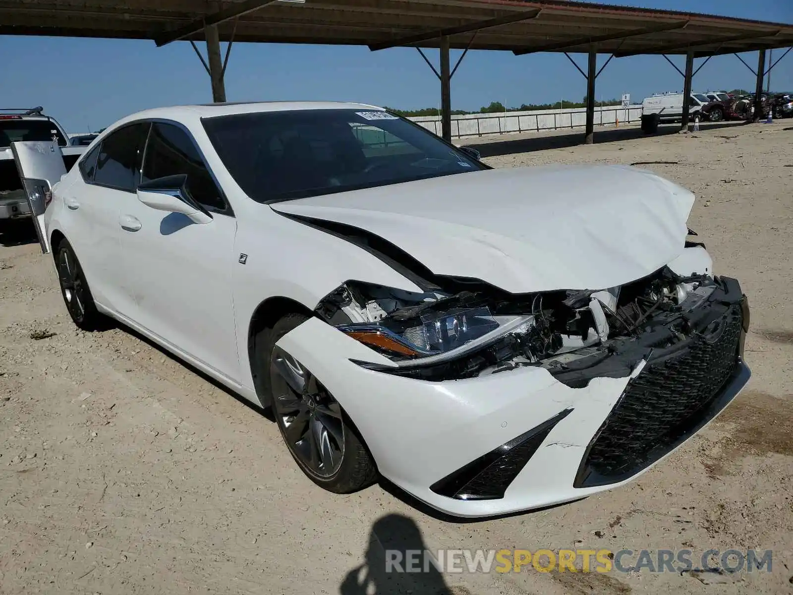 1 Photograph of a damaged car 58ABZ1B15KU050452 LEXUS ES350 2019