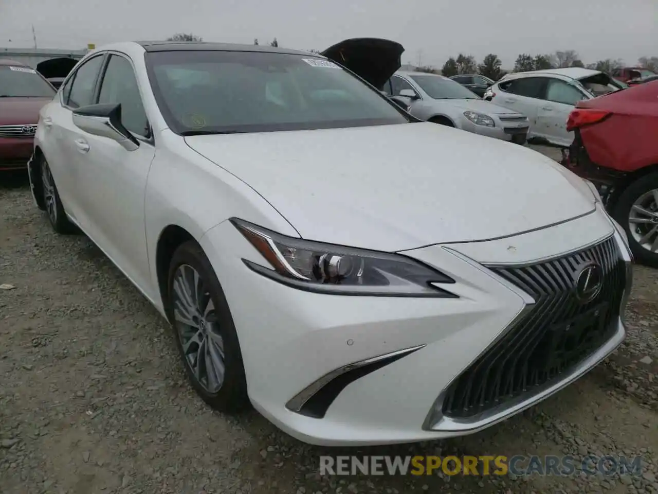 1 Photograph of a damaged car 58ABZ1B16KU005911 LEXUS ES350 2019